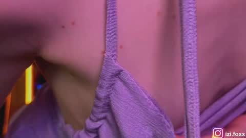 izi online show from 11-22-25, 04:17