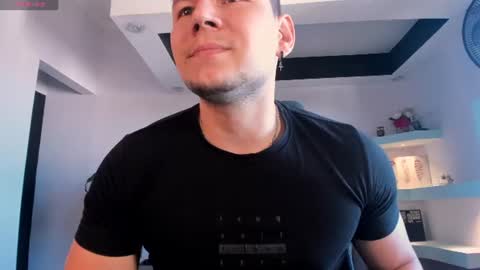 Snapshot of izui_pierce chatting on 07-07-26, 12:42 Izui online show from 07-07-26, 12:42