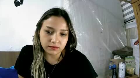 izzy_32 online show from 07-28-26, 06:20