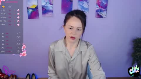 Queen of nylon  Victoria online show from 12-05-24, 05:48