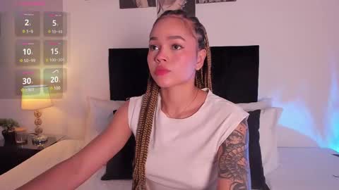 Snapshot of izzy_vega chatting on 03-08-25, 11:18 Izzy vega online show from 03-08-25, 11:18