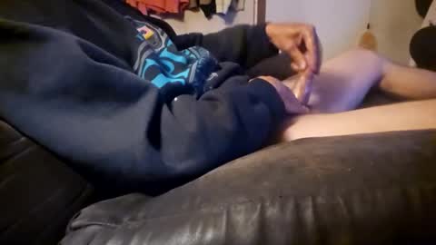 Snapshot of j1025402 chatting on 11-11-25, 11:27 j1025402 online show from 11-11-25, 11:27