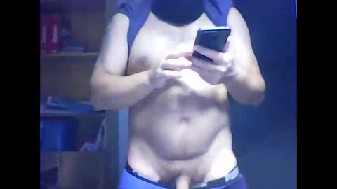 Snapshot of j29sanchez140511 chatting on 10-21-25, 07:20 j29sanchez140511 online show from 10-21-25, 07:20