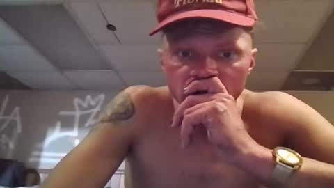 Snapshot of j3usix chatting on 01-07-26, 05:10 wonderbread online show from 01-07-26, 05:10