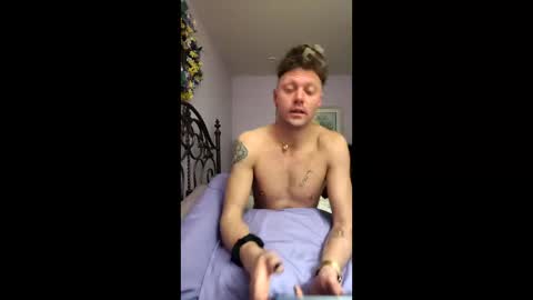 Snapshot of j3usix chatting on 03-24-26, 01:54 wonderbread online show from 03-24-26, 01:54