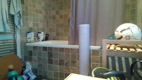 Snapshot of j4ckcock chatting on 12-27-24, 09:06 J4ckcock online show from 12-27-24, 09:06