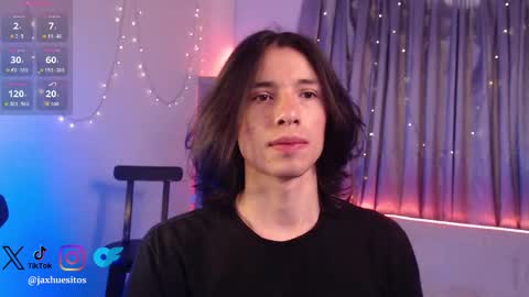 Hey im Jaxxxon check my info     online show from 02-09-26, 03:16