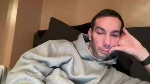 Snapshot of j_dc chatting on 02-24-25, 07:52 j_dc online show from 02-24-25, 07:52