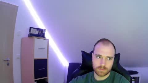 Snapshot of j_german783377 chatting on 12-31-24, 09:53 here4y online show from 12-31-24, 09:53