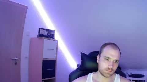 Snapshot of j_german783377 chatting on 01-05-25, 07:07 here4y online show from 01-05-25, 07:07