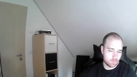 Snapshot of j_german783377 chatting on 01-29-25, 09:23 here4y online show from 01-29-25, 09:23