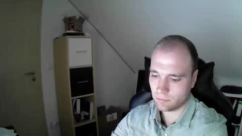 here4y online show from 12-18-25, 11:05