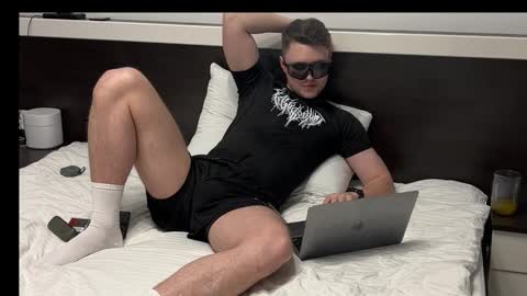 j_lyle_x online show from 11-14-25, 08:40