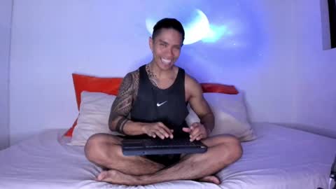 i am juan musiry independent model  online show from 10-05-25, 02:21