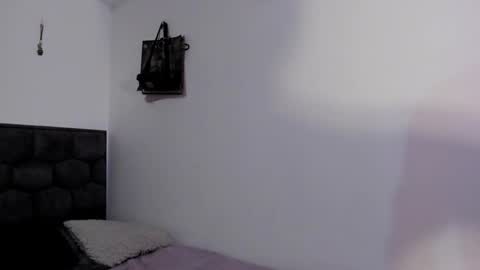 Snapshot of j_u_p_i_t_e_r chatting on 01-09-25, 06:57 Noah online show from 01-09-25, 06:57