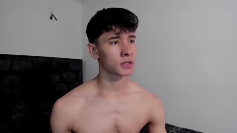 Snapshot of j_u_p_i_t_e_r chatting on 01-25-25, 02:47 Noah online show from 01-25-25, 02:47