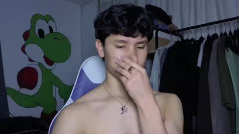 Snapshot of j_u_p_i_t_e_r chatting on 09-19-25, 02:29 Noah online show from 09-19-25, 02:29