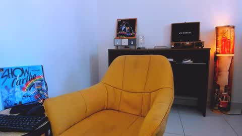 Snapshot of jaacksn chatting on 01-11-25, 04:14 jaacksn online show from 01-11-25, 04:14