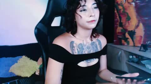 jade 18  online show from 04-30-26, 12:28