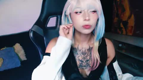 jade 18  online show from 06-25-26, 02:33
