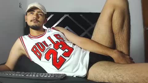 Snapshot of jack03xx_ chatting on 12-12-24, 09:48 Jack online show from 12-12-24, 09:48