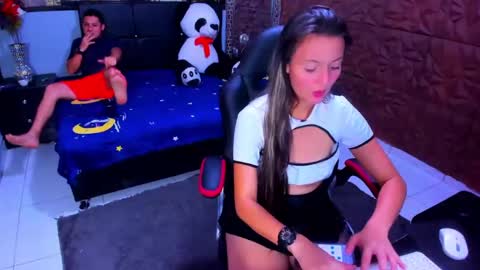 Snapshot of jack_and_rous chatting on 01-18-25, 04:48 Jack And Rous online show from 01-18-25, 04:48