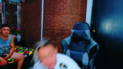 Snapshot of jack_and_rous chatting on 10-04-25, 03:21 Jack And Rous online show from 10-04-25, 03:21