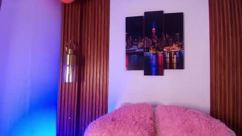 Snapshot of jack_frosst_ chatting on 11-08-25, 01:00 JACK online show from 11-08-25, 01:00