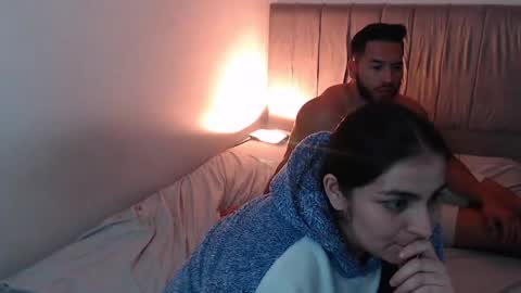 Snapshot of jack_master_muscle chatting on 12-21-24, 03:25 jack and leah online show from 12-21-24, 03:25