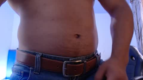 Snapshot of jack_master_muscle chatting on 02-21-25, 10:04 jack and leah online show from 02-21-25, 10:04