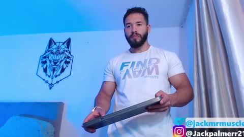 Snapshot of jack_master_muscle chatting on 09-22-25, 07:05 jack and leah online show from 09-22-25, 07:05