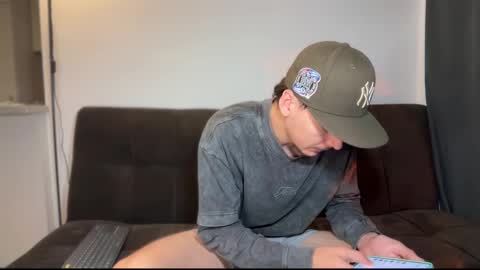 INDEPENDENT MODEL online show from 01-14-26, 11:05