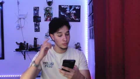 Snapshot of jack_walker190 chatting on 01-12-25, 04:00 J online show from 01-12-25, 04:00