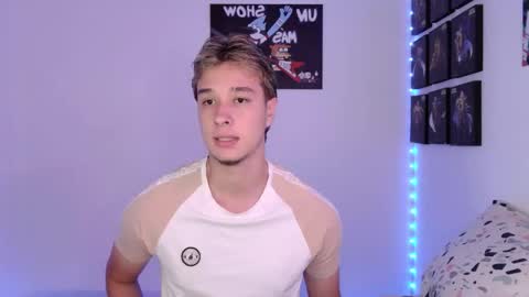 Snapshot of jack_walker190 chatting on 09-25-25, 01:15 J online show from 09-25-25, 01:15