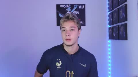 Snapshot of jack_walker190 chatting on 10-04-25, 07:01 J online show from 10-04-25, 07:01