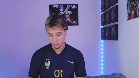 Snapshot of jack_walker190 chatting on 10-21-25, 04:35 J online show from 10-21-25, 04:35