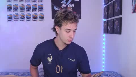 Snapshot of jack_walker190 chatting on 10-31-25, 03:13 J online show from 10-31-25, 03:13