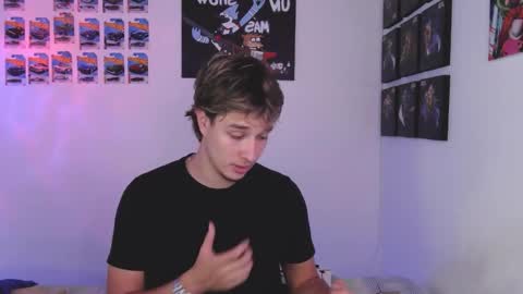 Snapshot of jack_walker190 chatting on 12-19-25, 07:21 J online show from 12-19-25, 07:21