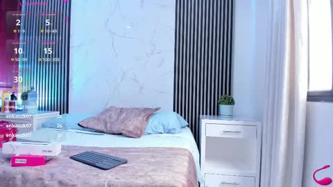 Snapshot of jackandrosse_ chatting on 11-17-25, 02:01 Jack Rosse online show from 11-17-25, 02:01