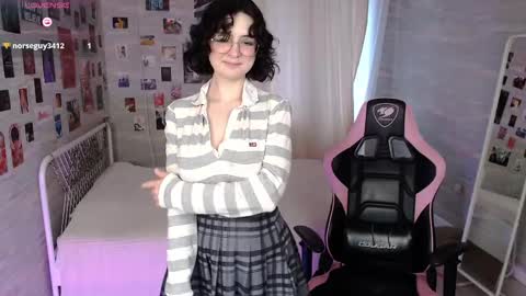 JackieApplePie online show from 06-02-26, 12:07