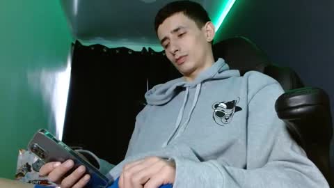 Snapshot of jackk_ho chatting on 12-15-24, 04:48 Jack online show from 12-15-24, 04:48