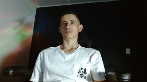 Snapshot of jackk_ho chatting on 02-18-25, 04:26 Jack online show from 02-18-25, 04:26