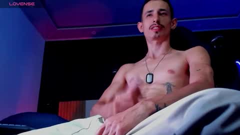 Snapshot of jackk_ho chatting on 11-08-25, 07:30 Jack online show from 11-08-25, 07:30