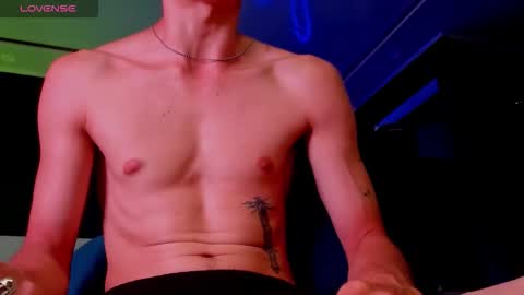 Snapshot of jackk_ho chatting on 11-14-25, 07:07 Jack online show from 11-14-25, 07:07