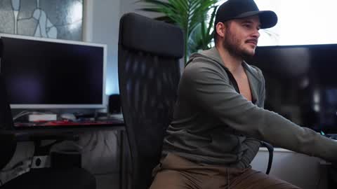 Colten Carter online show from 02-17-25, 10:03