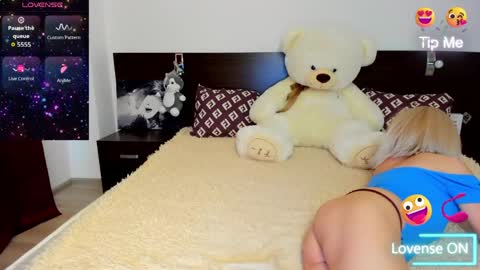 Snapshot of jacksallyevans chatting on 05-16-26, 10:36 sallyevans online show from 05-16-26, 10:36