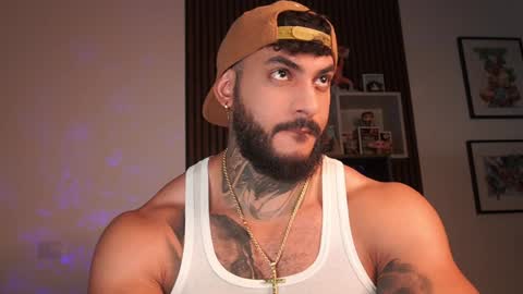 Snapshot of jackson__cottonwood chatting on 12-06-24, 01:44 JC online show from 12-06-24, 01:44