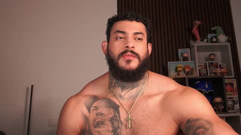 Snapshot of jackson__cottonwood chatting on 02-01-25, 01:41 JC online show from 02-01-25, 01:41