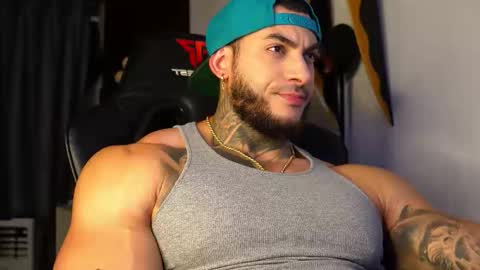 Snapshot of jackson__cottonwood chatting on 10-12-25, 06:40 JC online show from 10-12-25, 06:40