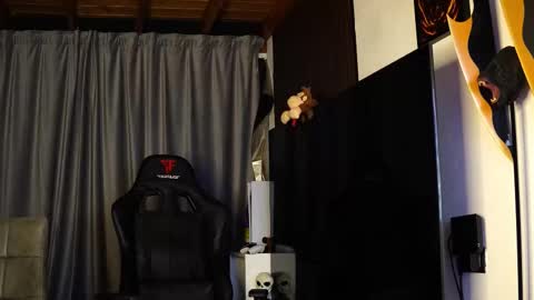 Snapshot of jackson__cottonwood chatting on 10-15-25, 05:29 JC online show from 10-15-25, 05:29